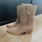 Nelly Boot