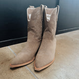Nelly Boot